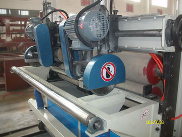 915mm 1220mm दीवार पैनल डब्ल्यूपीसी बोर्ड मशीन / खिड़की प्रोफाइल बनाने की मशीन 55kw, 37 किलोवाट